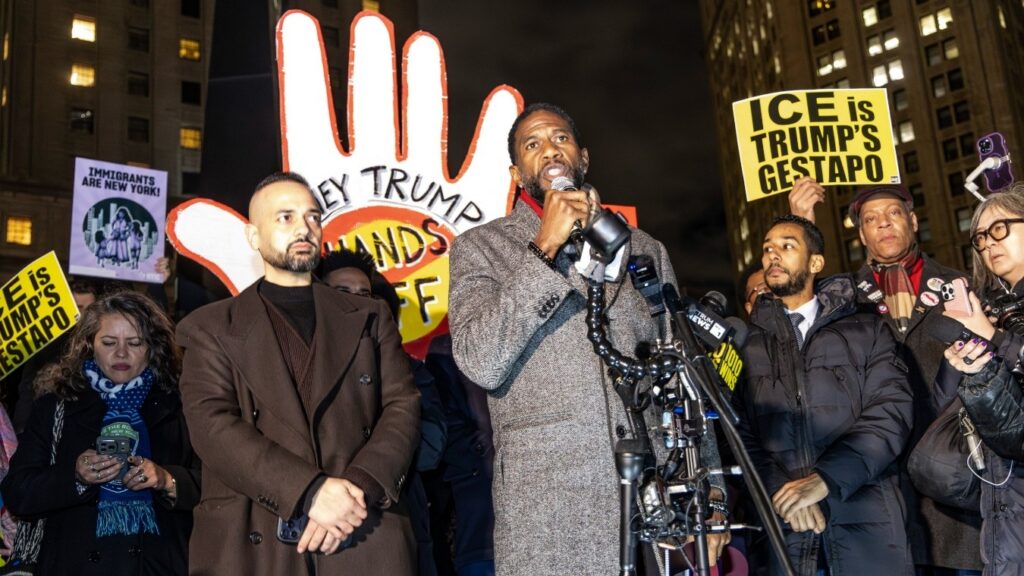 Defensor Público NYC advierte “Inmigración viene para la Gran Manzana”