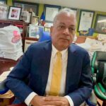 Empresario dominicano en Alto Manhattan mantiene programa de empleo comunitario