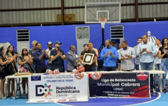 Con vistosa ceremonia inaugural inicia torneo basket superior de Cabrera, dedicado al alcalde Gaby Fernández