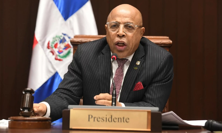 Aplanadora en la DGII? Alfredo Pacheco denuncia masivas cancelaciones de 