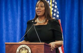 Fiscal general NY: “Tormentas invernales son impredecibles; pero los derechos de los viajeros áereos no”