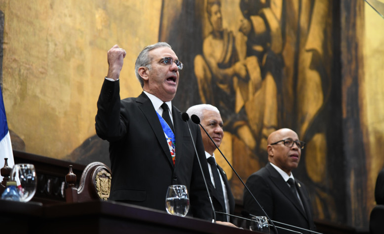 Abinader asegura culpables caso Senasa enfrentarán todo el peso de la ley y se recuperarán los fondos sustraídos