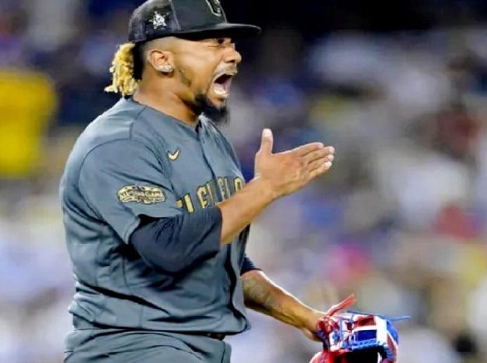 Tirado a la hoguera! Gobierno EU acusa al pitcher riosanjuanero Emmanuel Clase de 