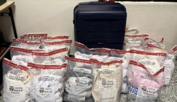 Alta costura! Atrapan en el AILA a una dominico-italiana con 110 prendas de vestir impregnadas de cocaína