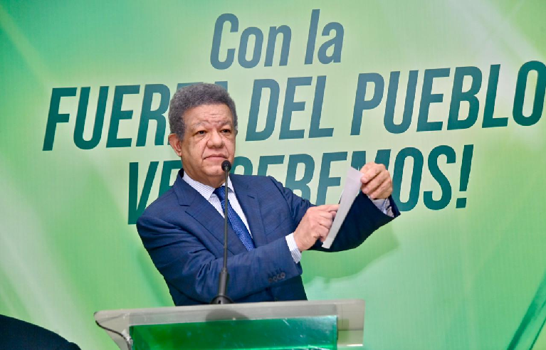 Leonel ve contradictoria afirmación de Abinader sobre pobreza: 