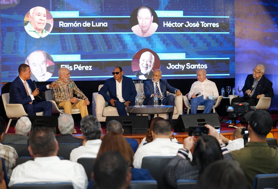 Indotel rinde homenaje póstumo a Radhamés Aracena en el Día Mundial de la Radio