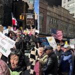 Dominicanos en NYC participan masivamente en protesta “Día Sin Reyes en EE. UU.”