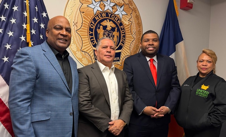 Encuentro entre Bodegueros dominicanos y el Comisionado de Asuntos Comunitarios NYPD