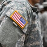 Jóvenes entre 18 y 25 años en EU serían llamados a registrarse si se restablece servicio militar obligatorio