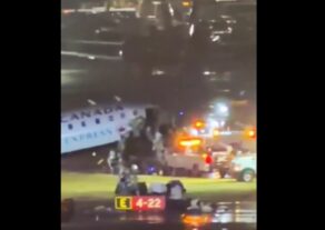 Mueren 2 pilotos de Air Canada al chocar avión con camión de bomberos en aeropuerto LaGuardia NY; 40 hospitalizados