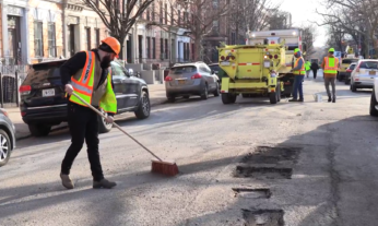 NYC desplegará más de 80 cuadrillas para reparar los baches en calles y carreteras de los cinco distritos