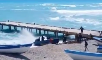 Falló el contacto! Las autoridades interceptan lancha cargada de droga en costa de Barahona y apresan a uno