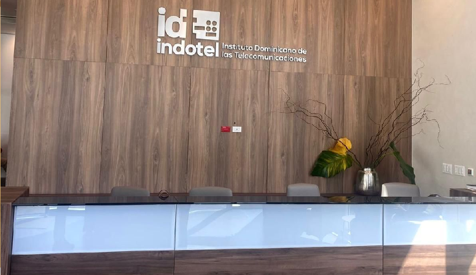 Indotel advierte sobre mensaje falso que promueve cobros y supuestos negocios con “canastas digitales”