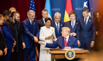 Abinader concluye participación en cumbre con Trump firmando coalición militar de combate  carteles del narcotráfico