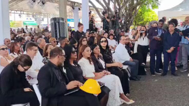 Llanto, recuerdos, quejas, testimonios y plegarias en acto recordación 1er. aniversario tragedia del Jet Set en zona cero