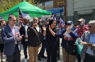 Adriano Espaillat impulsa su campaña en el Alto Manhattan junto a la congresista electa Analilia Mejía