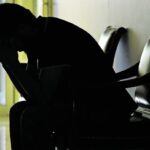 Autoridades de NY intensifican campaña para prevenir suicidios