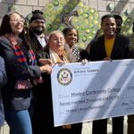 Congresista Torres entrega US$700 mil a Universidad Hostos en El Bronx para renovar biblioteca estudian cientos dominicanos