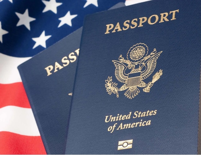 Gobierno EE. UU. inicia revisión casos de residencia y ciudadanía