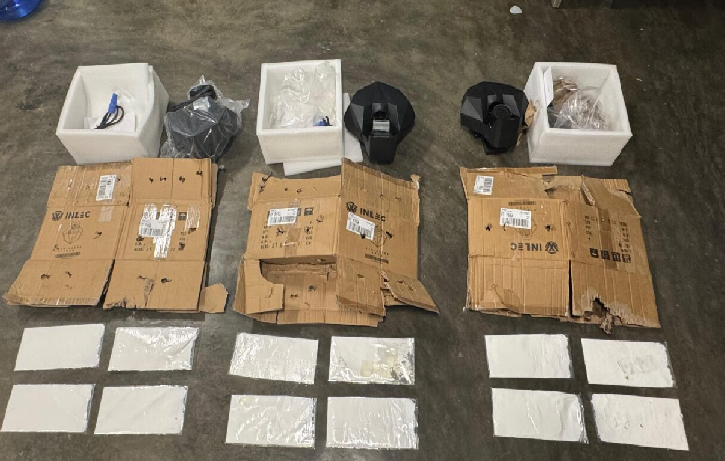 La DNCD frustra envío de 735 láminas de presunta cocaína irían hacía España