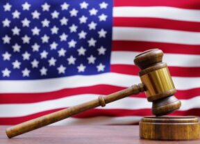 Tribunal federal EUA rechaza detención de inmigrantes sin derecho a fianza