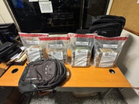 Atrapan en el AILA a un suizo y una francesa con 37 paquetes de cocaína pretendían llevar a Alemania