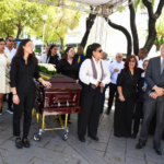 “¿Acaso al cielo habrá llegado un hombre más bello, más elegante, más fino que él? Lo dudo”; así despiden a Carlos Batista