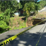 Derrumbe en carretera Gaspar Hernández- Tenares mantiene en alerta a los comunitarios de la zona