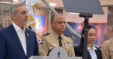 Abinader convoca sectores RD a fin lograr un acuerdo nacional permita enfrentar la crisis global; dispone reforzar frontera