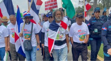 Campesinos del Cibao no quieren explotación minera en sus montañas: marchan en Santiago en contra de permisos para esos fines