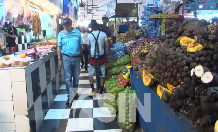 Precios alimentos están por las nubes a pesar promesa comercios de que no habría alzas en productos canasta familiar