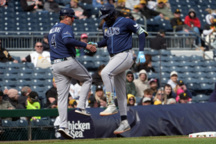 José Ramírez dispara dos jonrones y Junior Caminero uno; Framber Valdez y Eury Pérez ganan