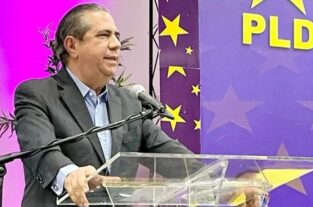 Avalan en NY proclama de Javier García dentro del PLD