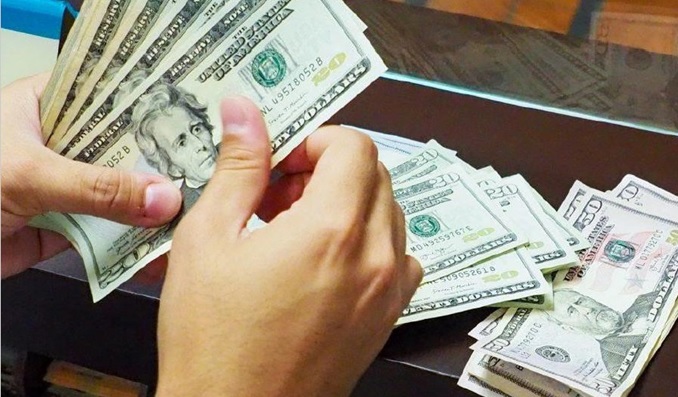 Más estadounidenses se preocupan por quedarse sin dinero que por la muerte