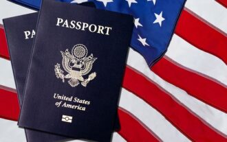 Revocarán pasaportes de EE. UU. a padres que adeuden manutención infantil superior a US$2,500