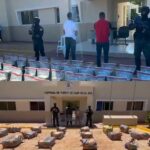 DNCD y la DEA interceptan dos narcolanchas en costas de Perdernales y ocupan 1,295 paquetes de cocaína y marihuana