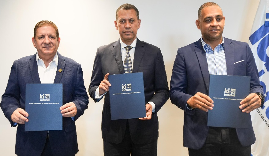 Indotel firma acuerdos para medir indicadores de ciudades inteligentes en San Pedro de Macorís y Bonao