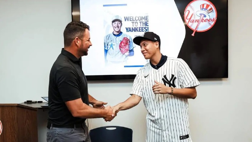 Los Yankees firman al lanzador derecho Chien-Fan Lai como agente libre