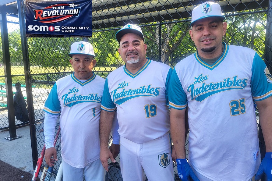 Team Revolution (Somos Community Care) domina en Softbol Newark, New Jersey 