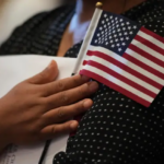 Dominicano Federico Michel Fermín entre 17 inmigrantes naturalizados que Gobierno de Trump busca revocarle ciudadanía EU