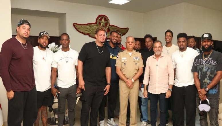Llega otro grupo de peloteros dominicanos estaba varado en Venezuela tras sismo; suben a 1.719 los muertos y 5 mil heridos