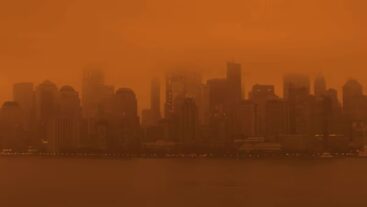 Humo de incendios forestales de Canadá arropa area triestatal; dominicanos alarmados en NYC