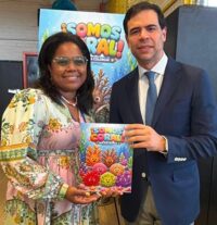 Ministro de Cultura valoró en NY libro infantil de la escritora Susibel Espaillat