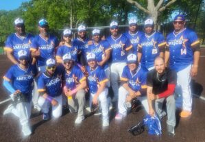 El equipo Amigos sigue al frente del Softbol Categoría ¨B¨ en Newark, New Jersey