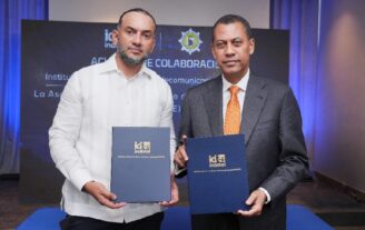 Indotel y Adepe firman acuerdo para impulsar inclusión digital y capacitación tecnológica en provincia Espaillat