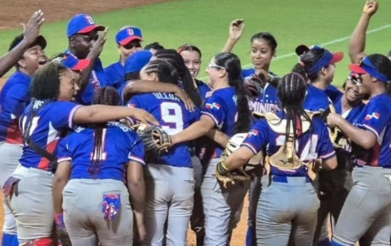 Princesas dominicanas ganan disputado encuentro y dejan a México en agonía en la Súper Ronda del softbol femenino