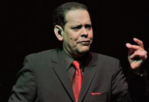 El Mayimbe Fernando Villalona delicado estado de salud; suspenden todas sus presentaciones