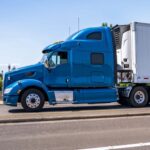 Más de 800 camioneros extranjeros, entre ellos varios dominicanos, fueron retirados de circulación en EE. UU. por no calificar