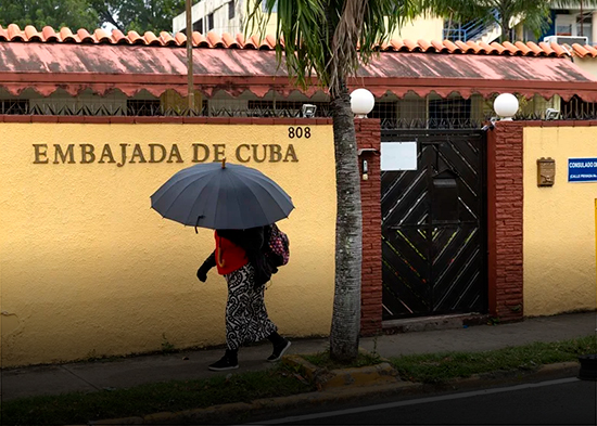 Adiós RD! Abandonan el país este domingo los 9 diplomáticos cubanos expulsados por el Gobierno dominicano