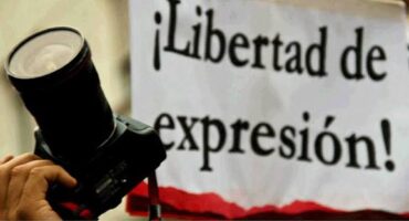 Mientras el Gobierno sea el mayor cliente, no habrá libertad de prensa